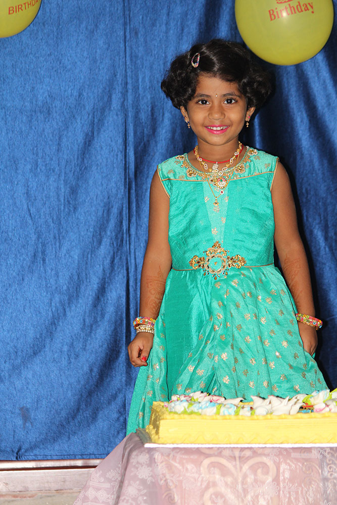 Candid Birthday Album Design in Ranchi